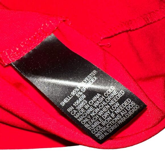 Tahari Women's Sleevless Top Pleat Neck Size 2x Red - Picture 6 of 6